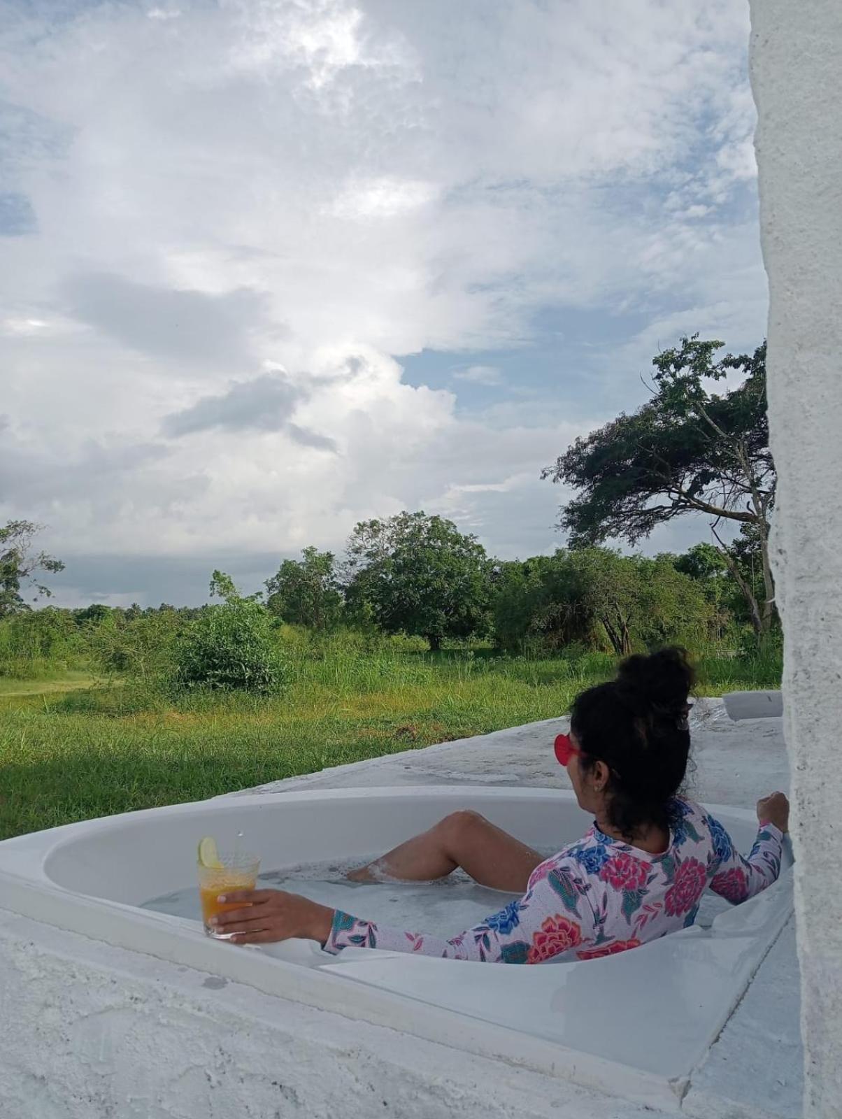 Villa Epic Wild Wilpattu Nochchiyagama Exterior foto
